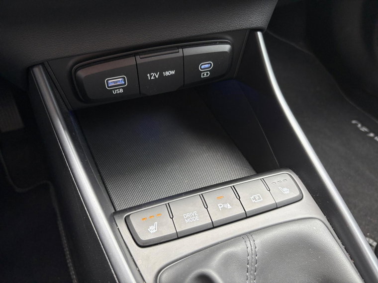 Vehicle Image 28