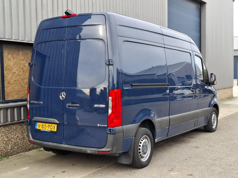 Vehicle Image 30