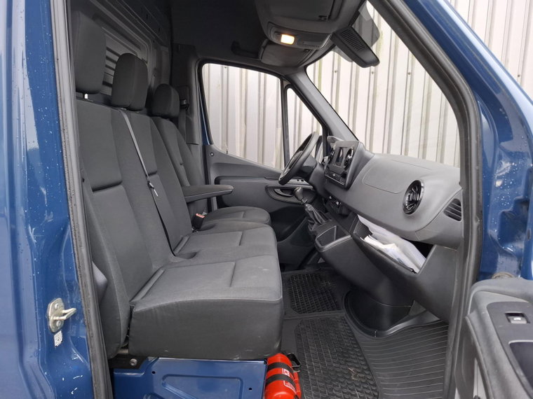 Vehicle Image 38