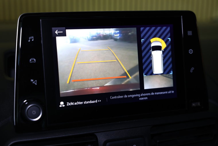 Vehicle Image 36