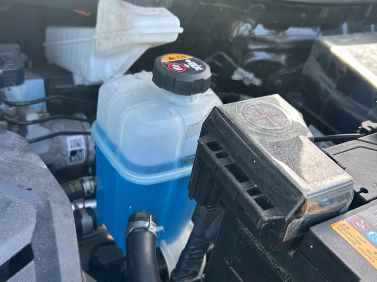 Vehicle Image 12
