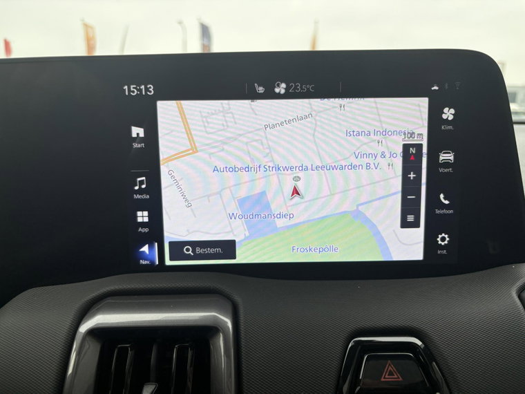 Vehicle Image 21