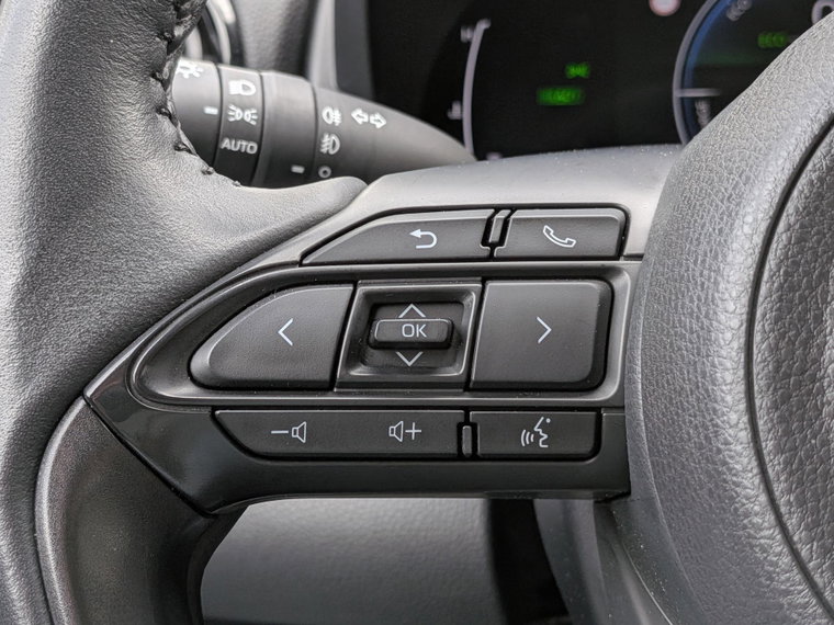 Vehicle Image 24