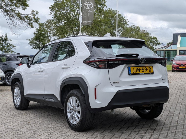 Vehicle Image 11