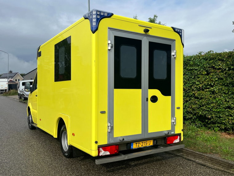 Vehicle Image 26