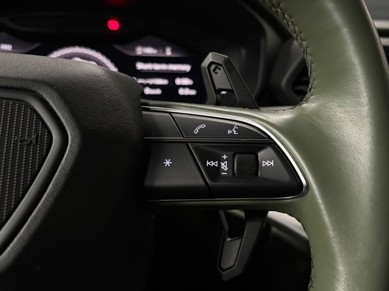 Vehicle Image 24