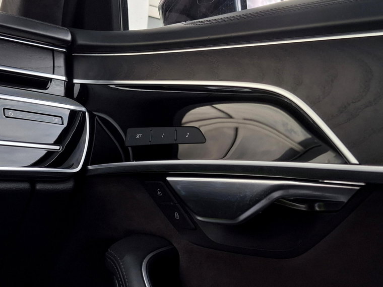 Vehicle Image 50