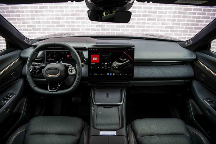 Vehicle Image 9