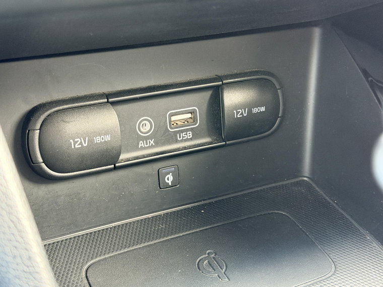Vehicle Image 28