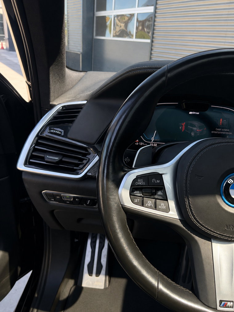 Vehicle Image 27