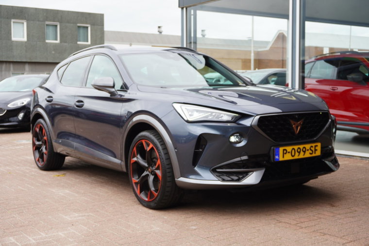 Vehicle Image 9