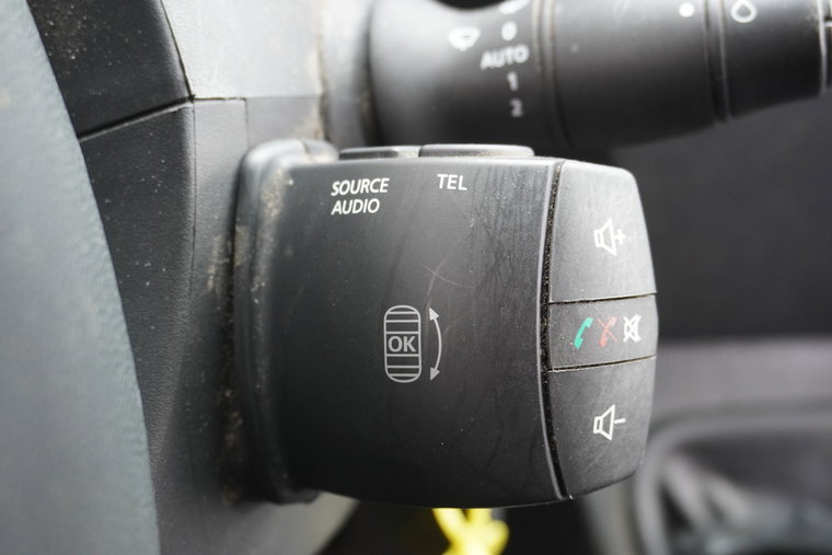 Vehicle Image 16