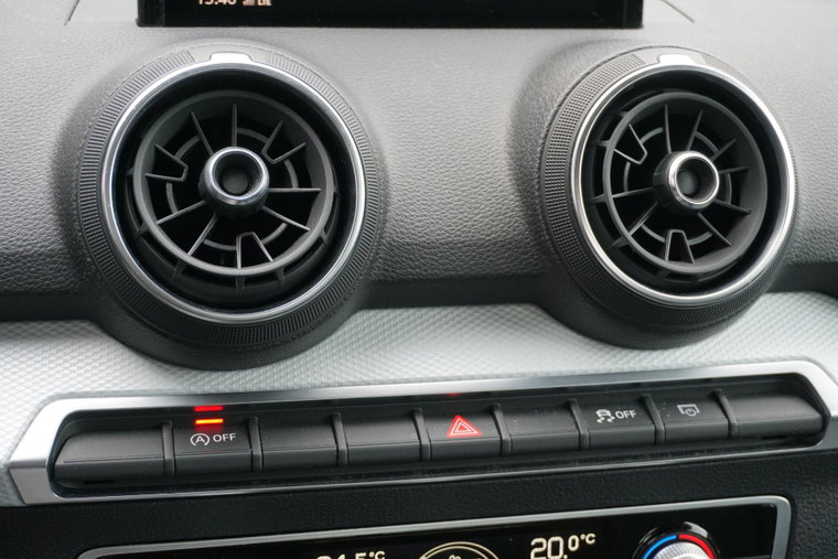 Vehicle Image 27