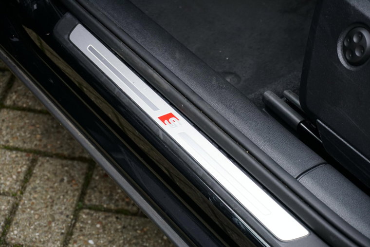Vehicle Image 36