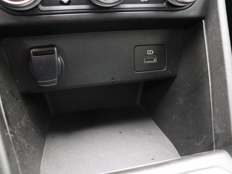 Vehicle Image 28