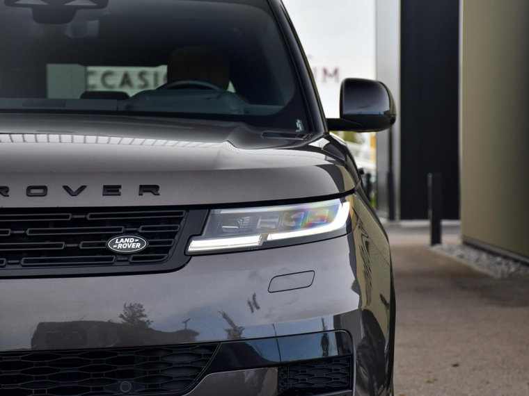 Vehicle Image 35