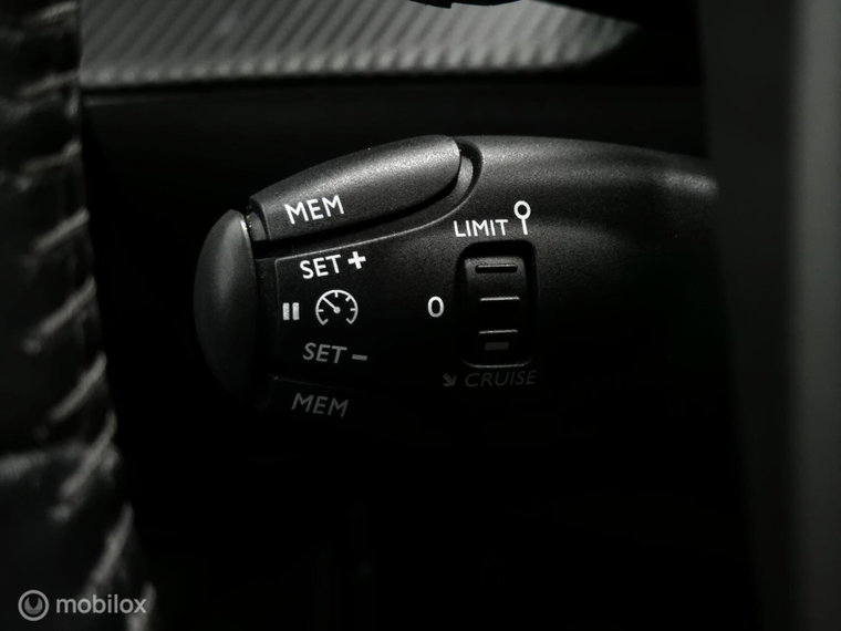 Vehicle Image 50