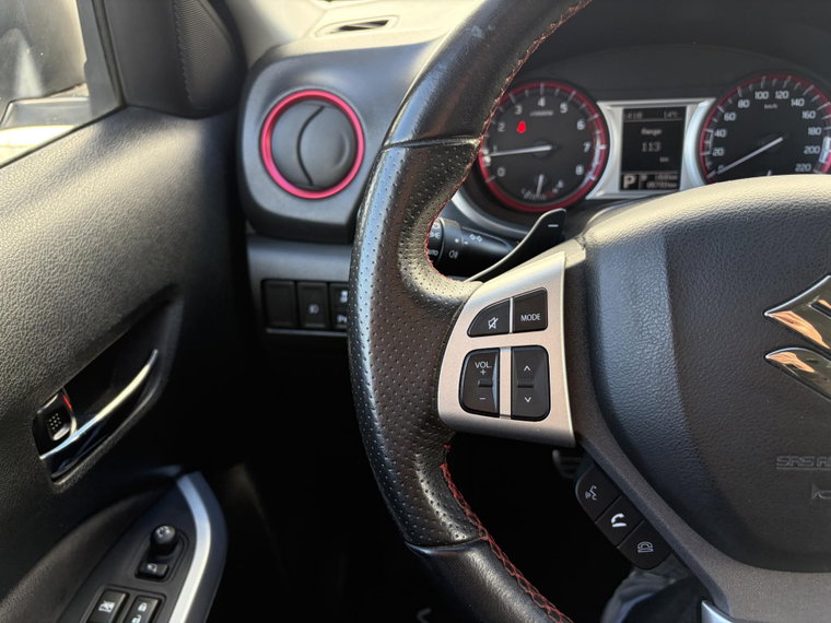 Vehicle Image 24