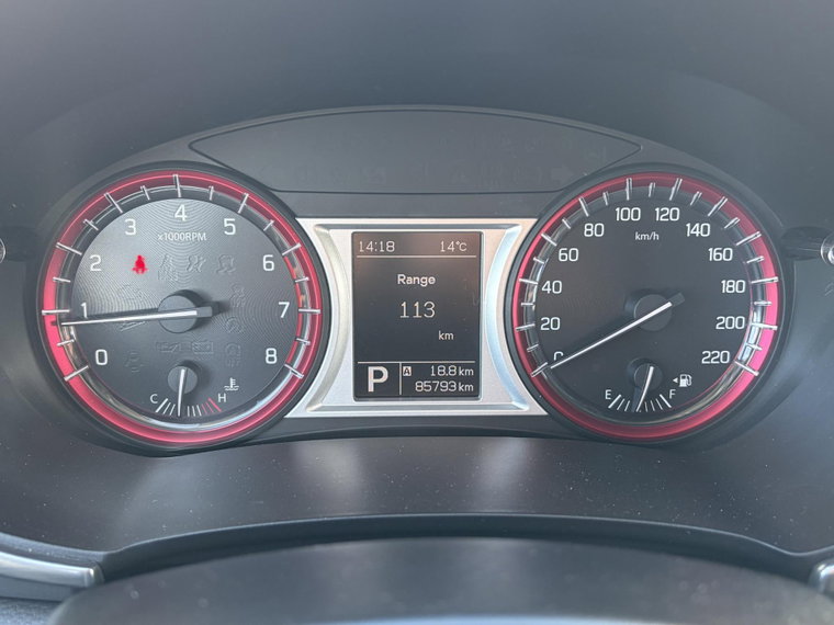 Vehicle Image 25