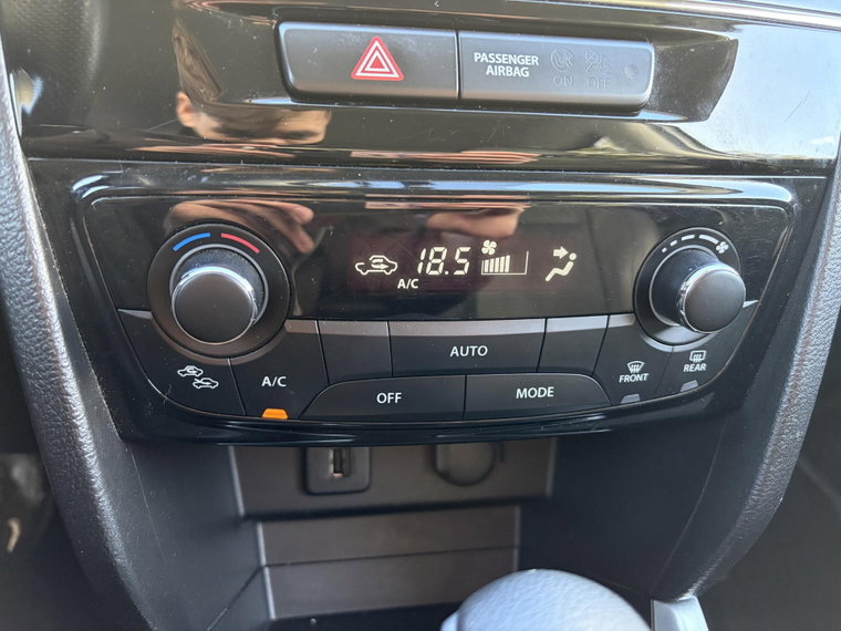 Vehicle Image 33