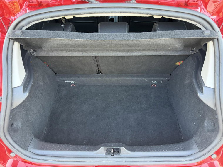 Vehicle Image 33