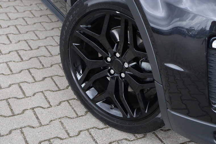 Vehicle Image 9