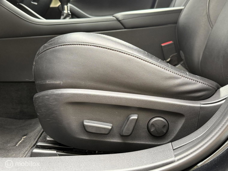 Vehicle Image 34