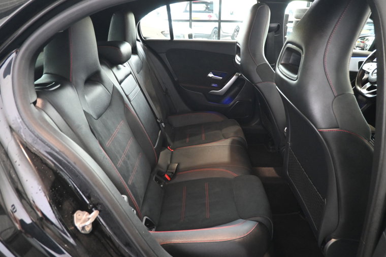 Vehicle Image 33