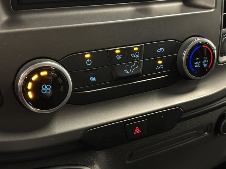 Vehicle Image 45