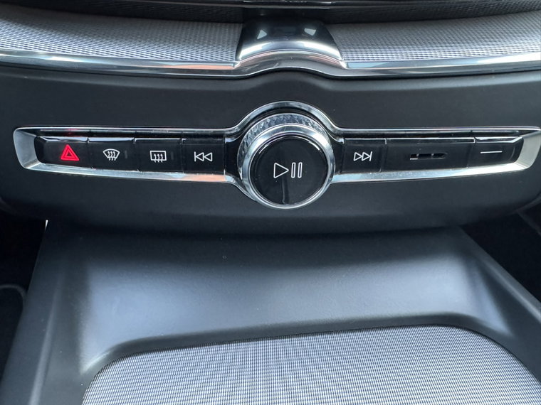 Vehicle Image 45