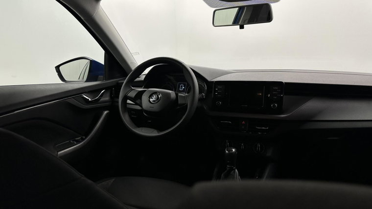 Vehicle Image 17