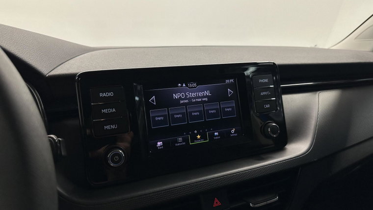 Vehicle Image 30