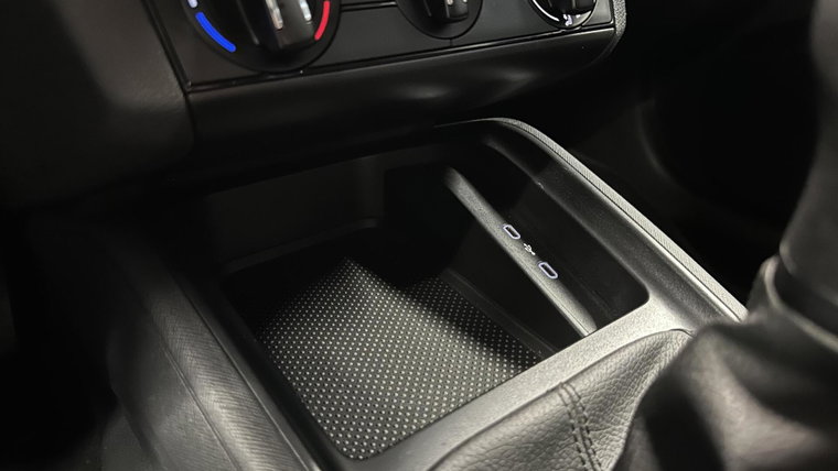 Vehicle Image 37