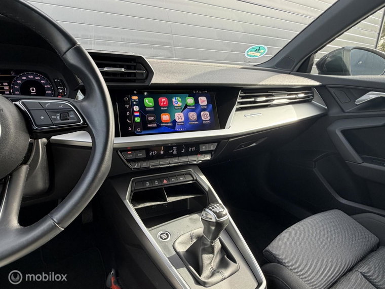 Vehicle Image 40