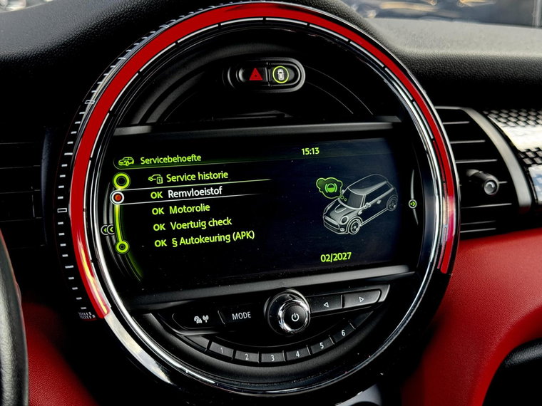 Vehicle Image 21
