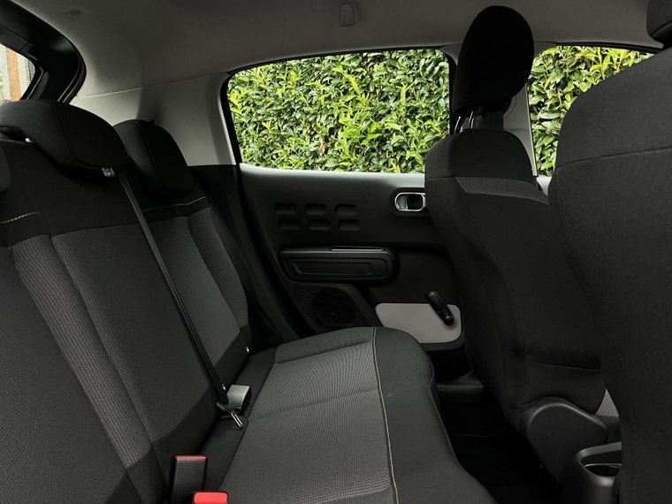 Vehicle Image 31