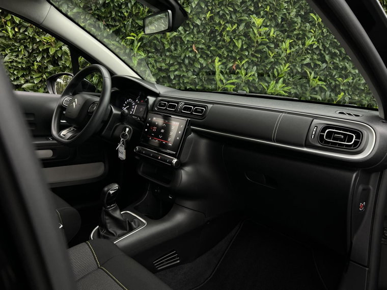 Vehicle Image 36