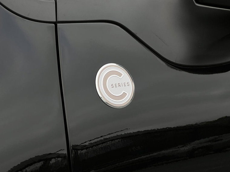 Vehicle Image 40