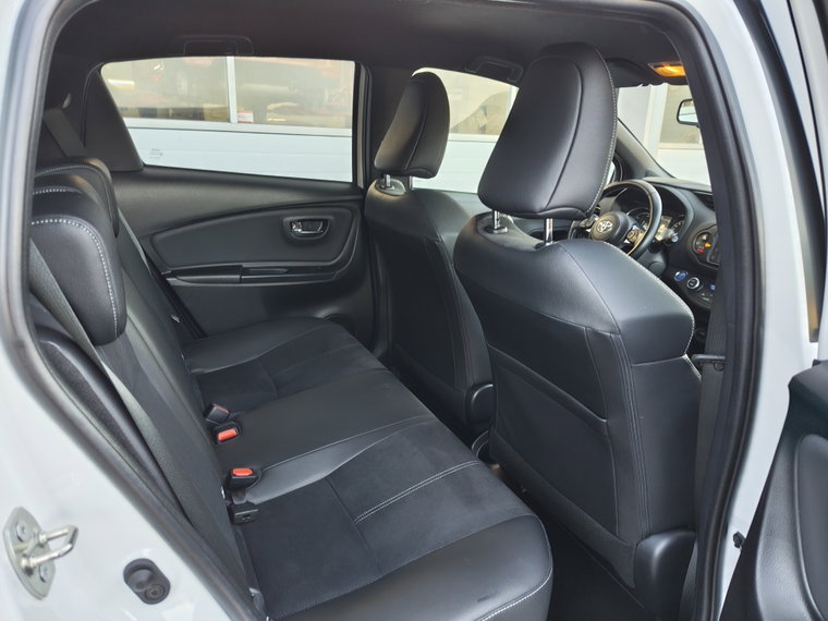 Vehicle Image 31