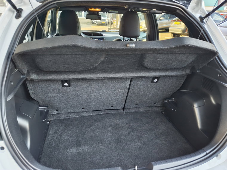 Vehicle Image 33