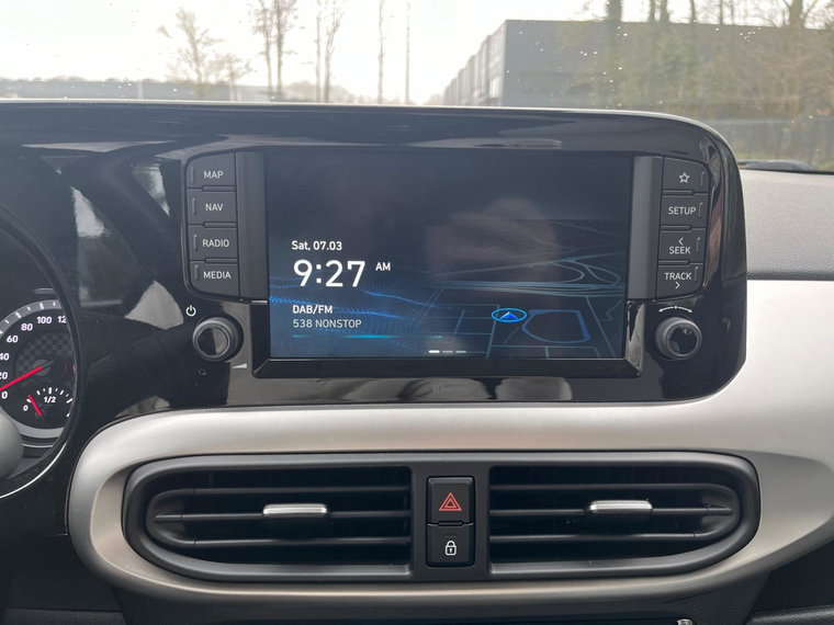 Vehicle Image 30