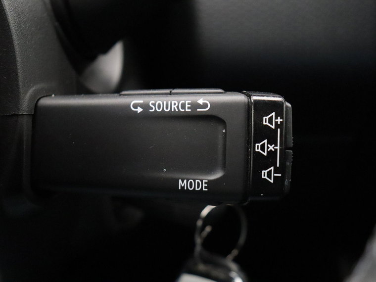 Vehicle Image 27
