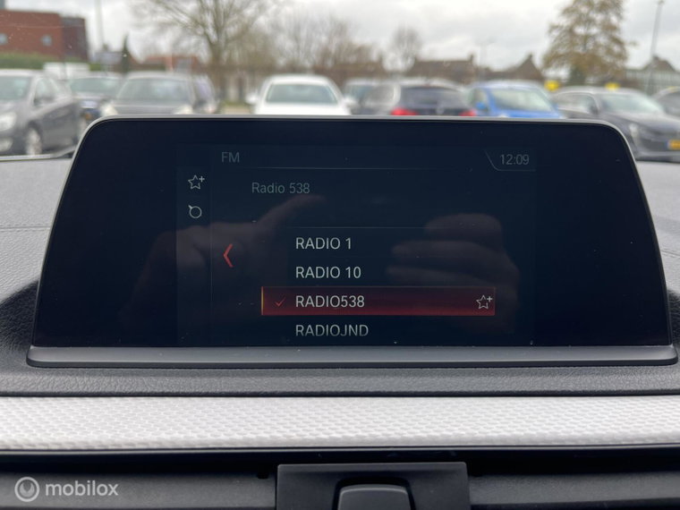 Vehicle Image 15