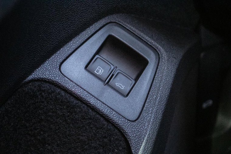 Vehicle Image 48