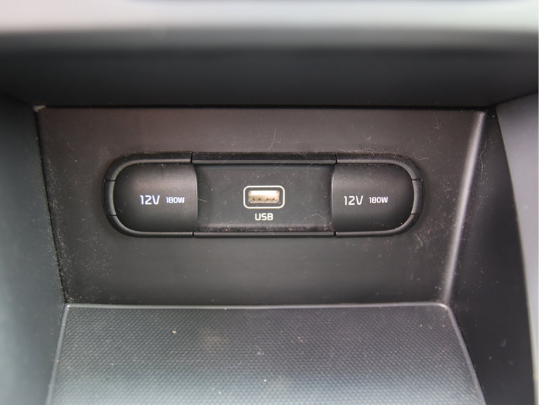 Vehicle Image 29
