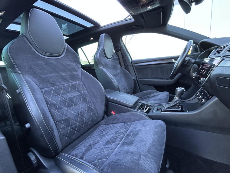 Vehicle Image 37