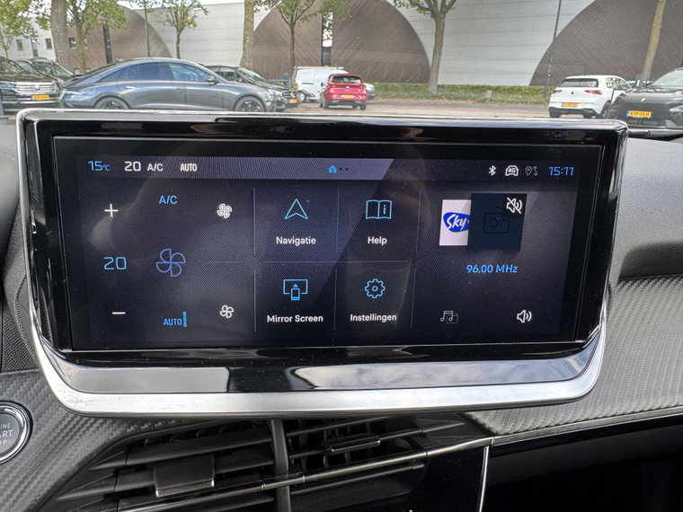 Vehicle Image 19