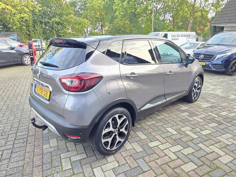 Vehicle Image 48