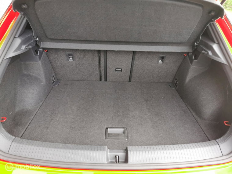 Vehicle Image 45