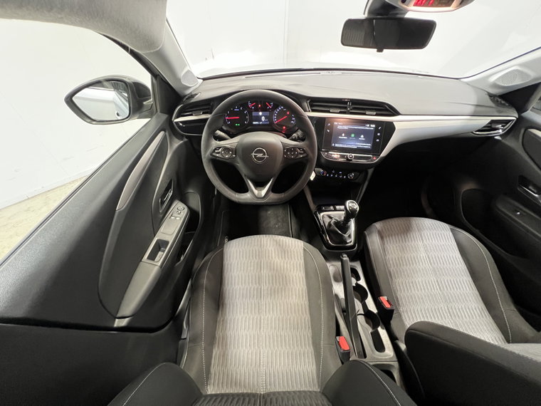 Vehicle Image 30